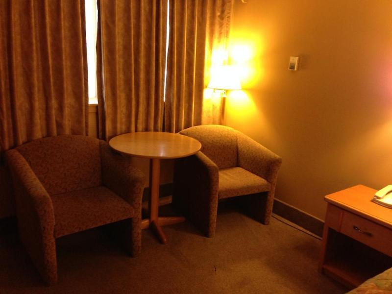 Travelodge By Wyndham Moose Jaw Exterior foto