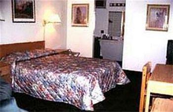 Travelodge By Wyndham Moose Jaw Quarto foto